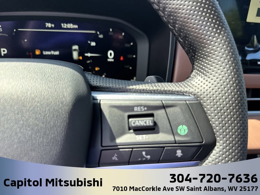 New 2025 Mitsubishi Outlander SEL image 22
