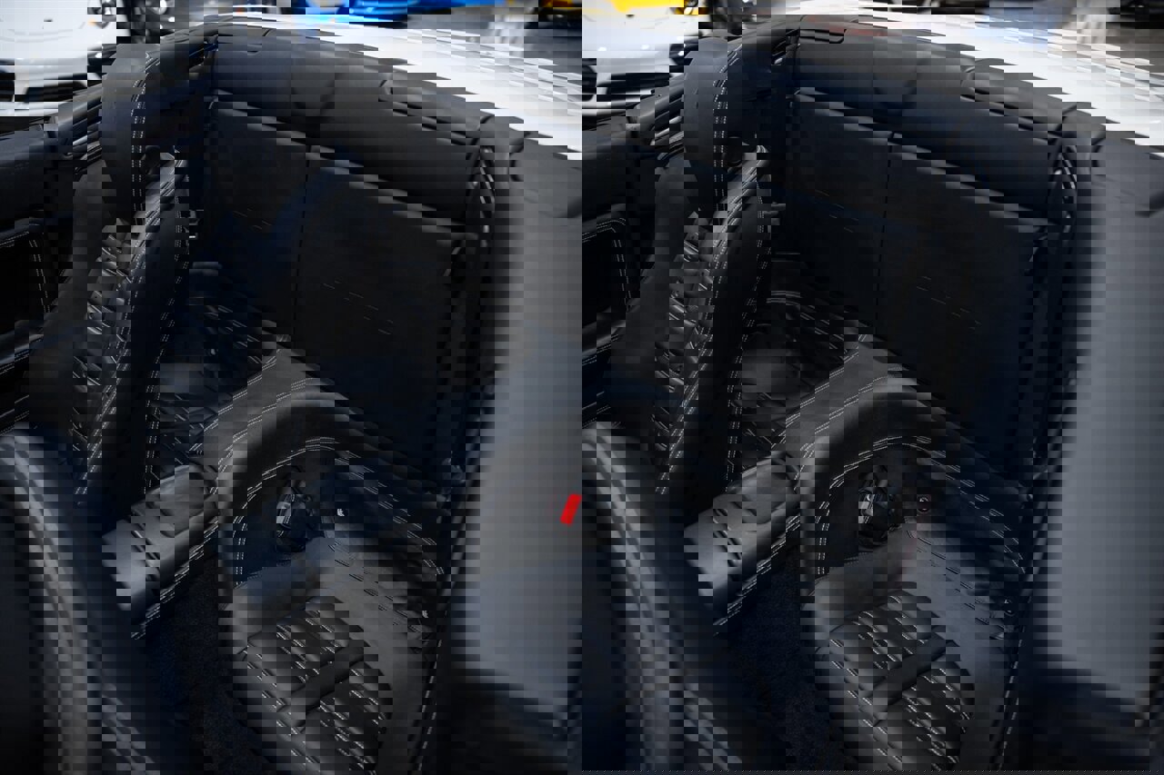 Used 2014 Ferrari California image 26