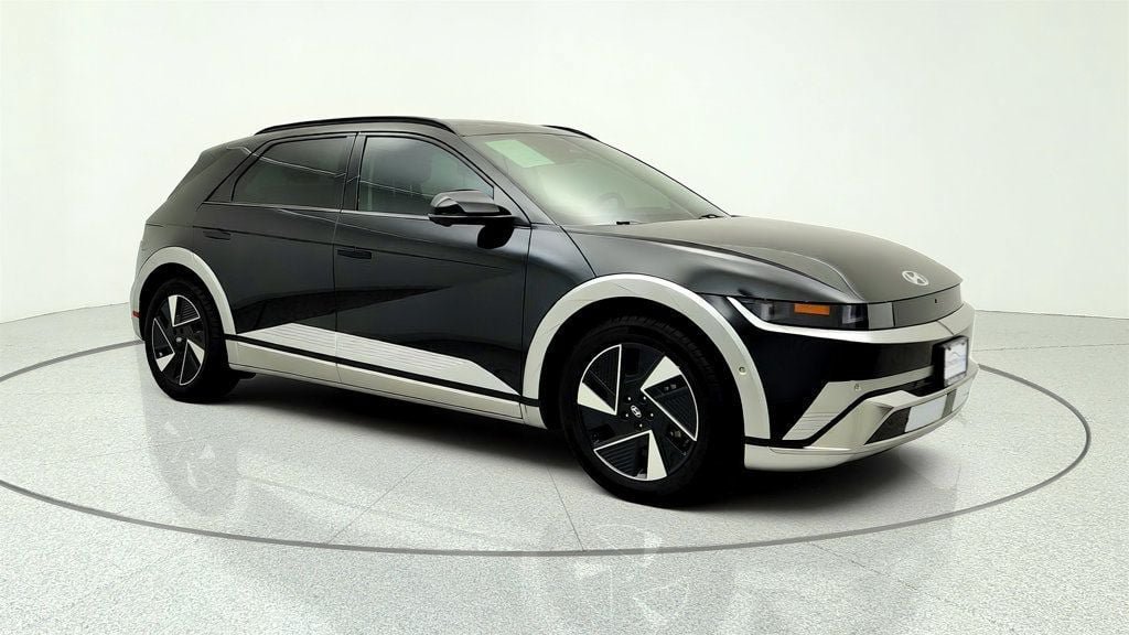 Used 2025 Hyundai Ioniq 5 Limited RWD image 3