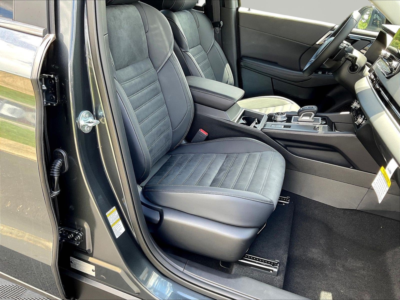New 2026 Nissan Rogue SL AWD/4WD image 18