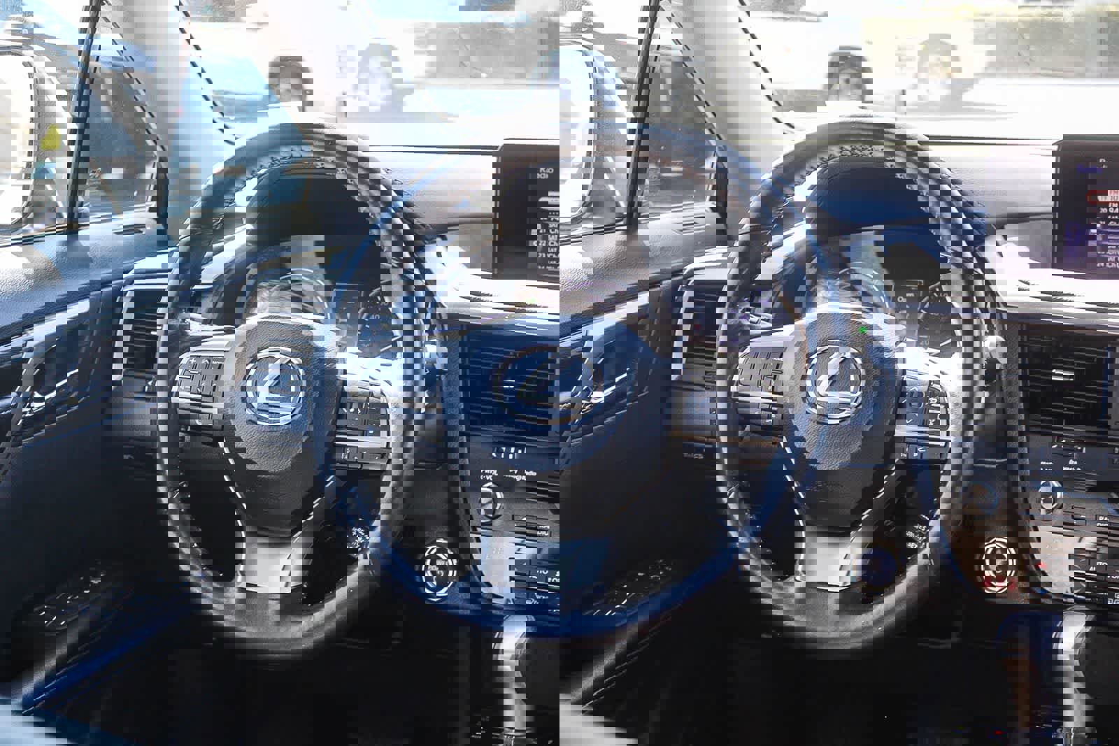 Used 2019 Lexus RX 450h AWD w/ Cold Area Package image 21