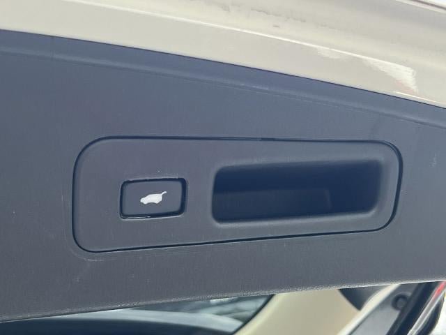 Used 2018 Acura MDX w/ Tech & Entertainment Packag FWD image 19