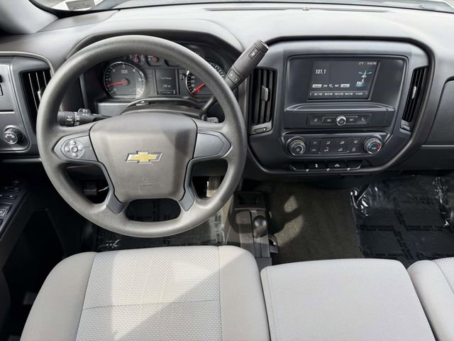 Used 2018 Chevrolet Silverado 1500 Custom w/ Custom Value Package image 10