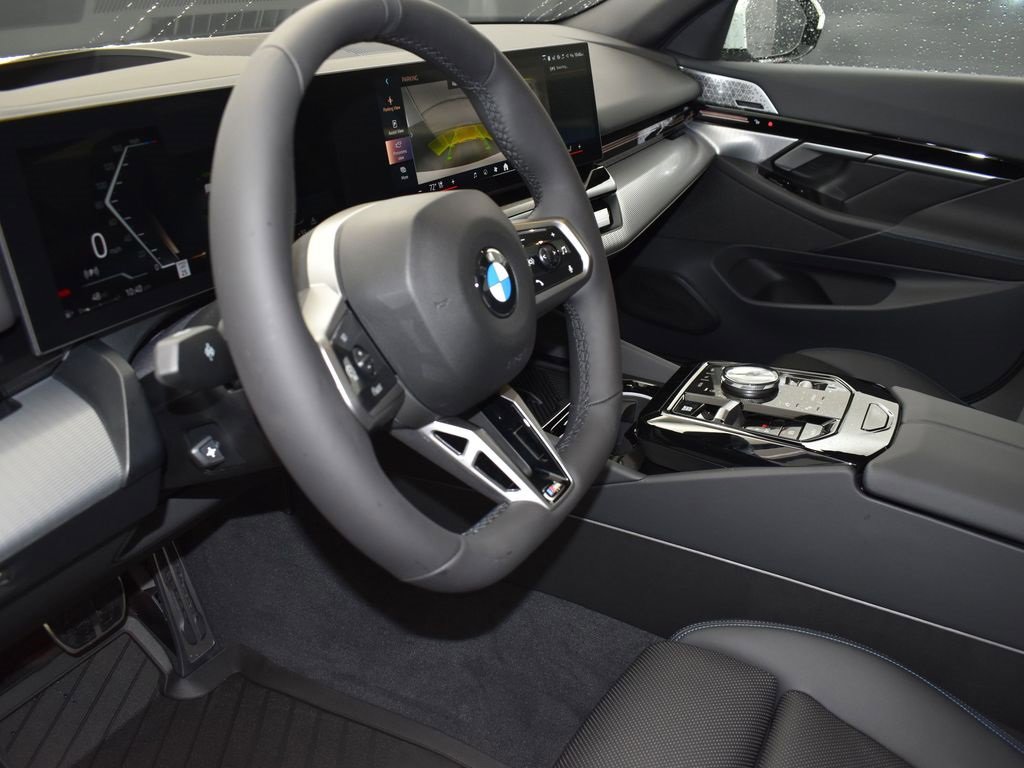 New 2026 BMW 530i w/ M Sport Package image 12