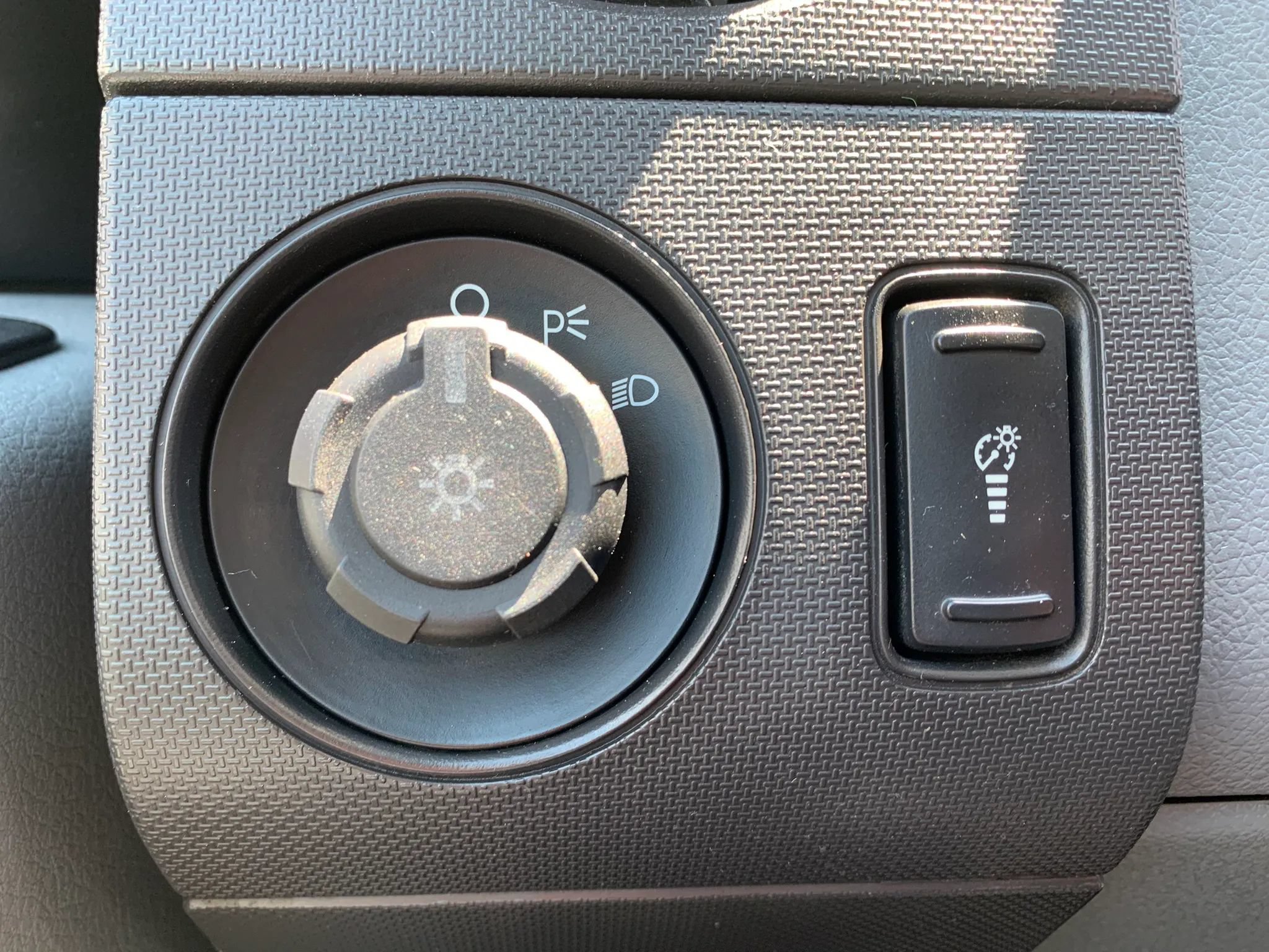 Used 2011 Ford F550 4x4 SuperCab Super Duty w/ PWR Equipment Group image 18