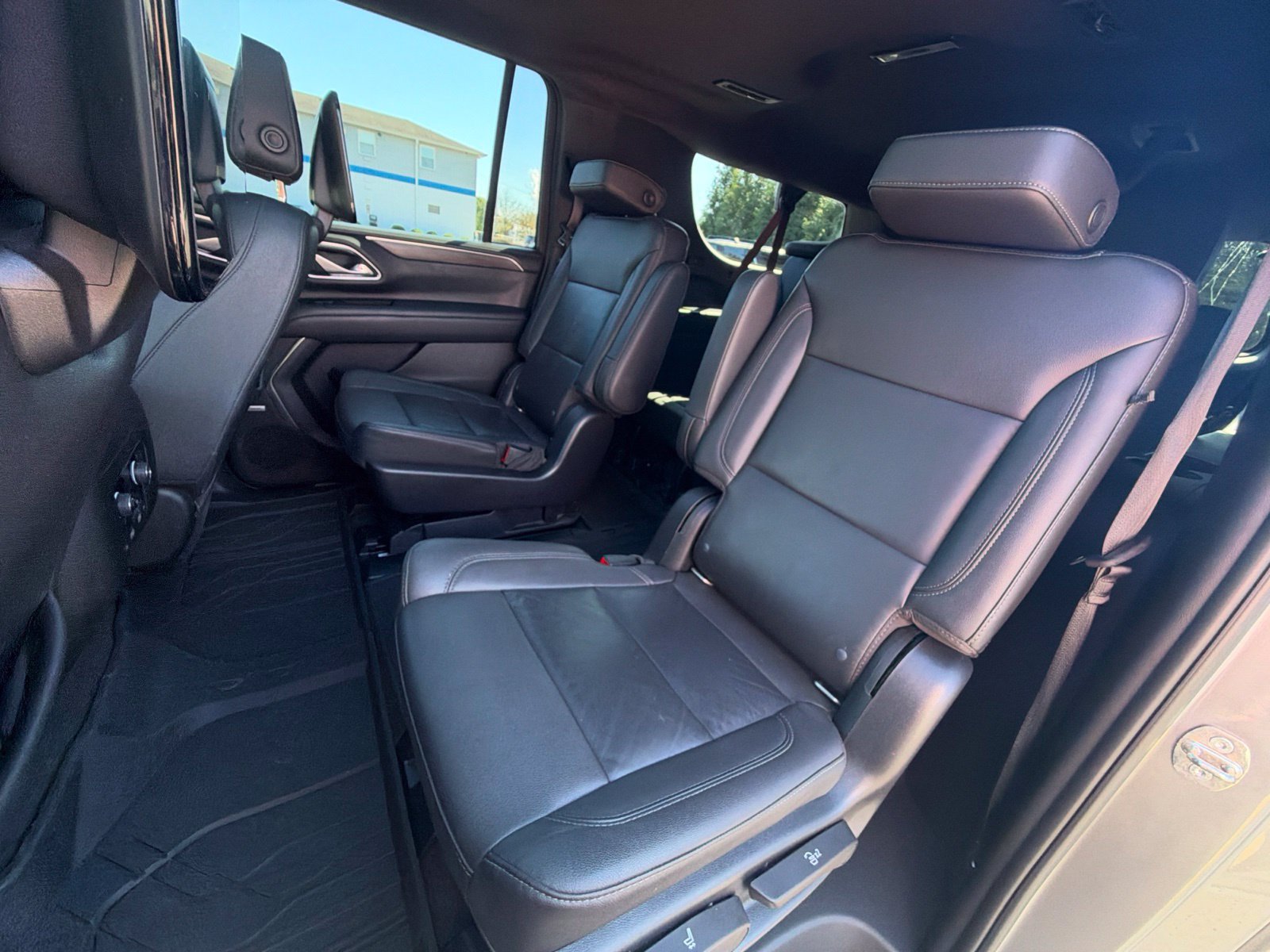 Used 2021 Chevrolet Suburban LT w/ Rear Media and Nav Package AWD/4WD image 24