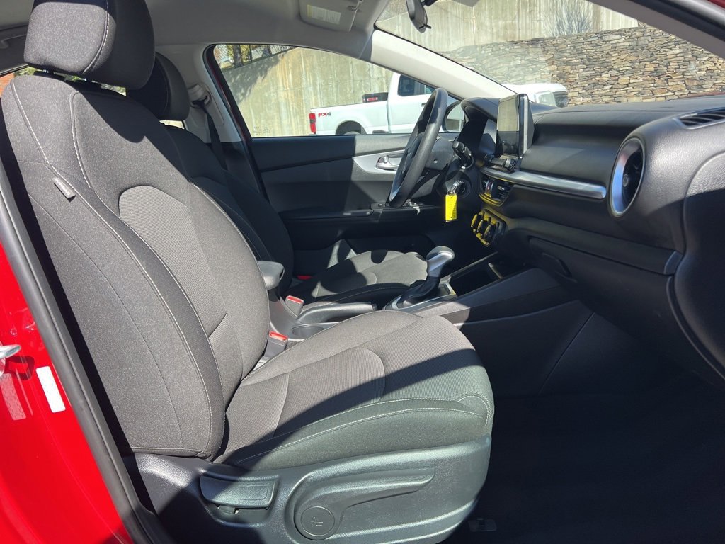 Certified 2023 Kia Forte LXS image 23