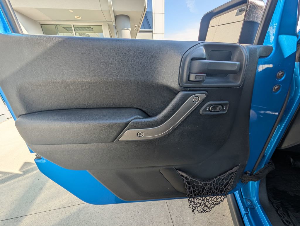Used 2015 Jeep Wrangler Sport image 27