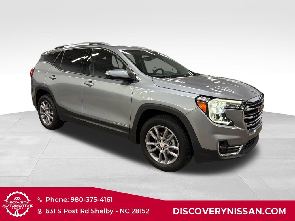 Used 2024 GMC Terrain SLT AWD/4WD image 4