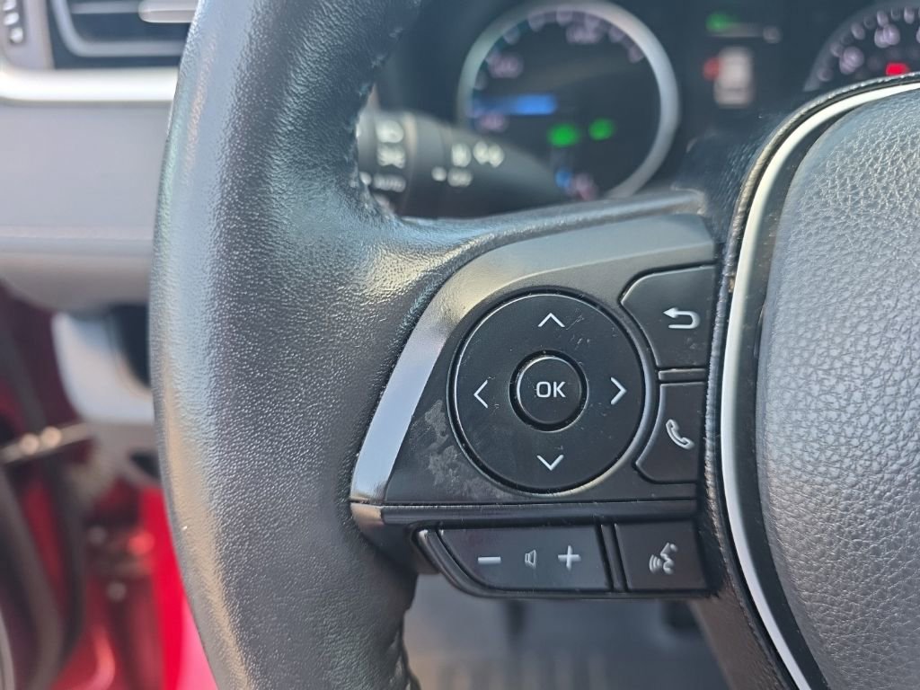 Used 2021 Toyota RAV4 XLE Premium AWD/4WD image 15