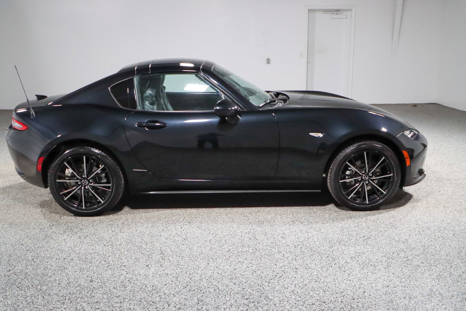 Used 2025 MAZDA MX-5 Miata RF Grand Touring image 6