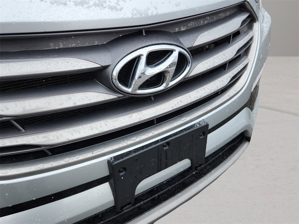 Used 2017 Hyundai Santa Fe Sport image 9