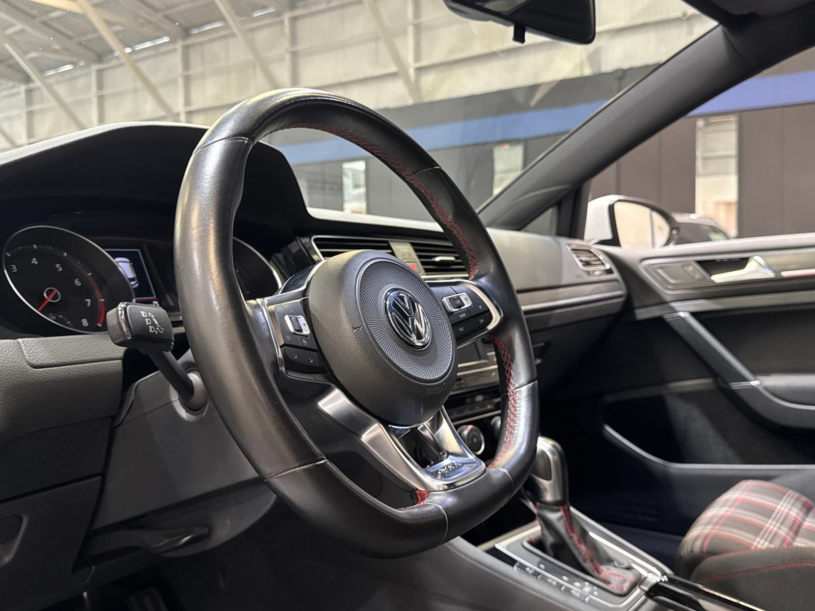 Used 2020 Volkswagen GTI S FWD image 23