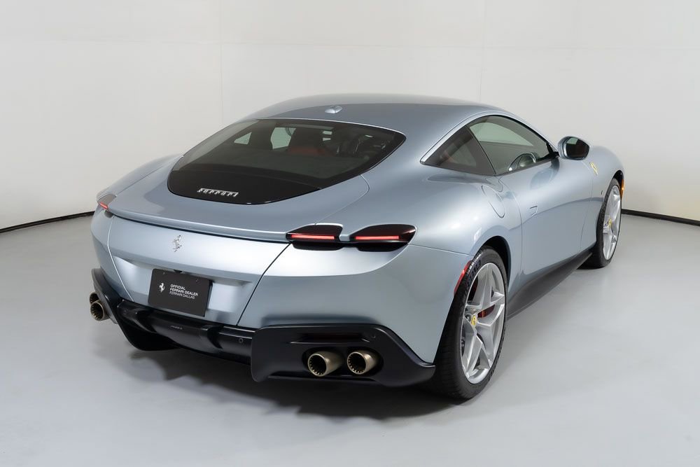 Used 2021 Ferrari Roma Base RWD image 2