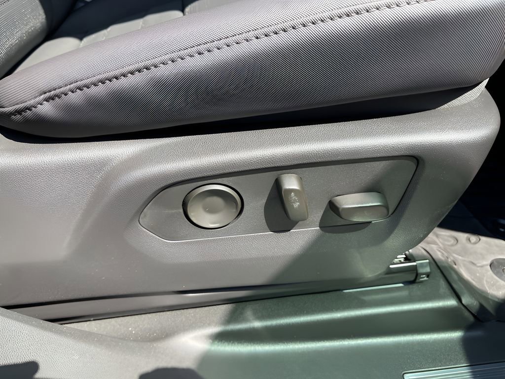 New 2025 GMC Hummer EV 2X image 15