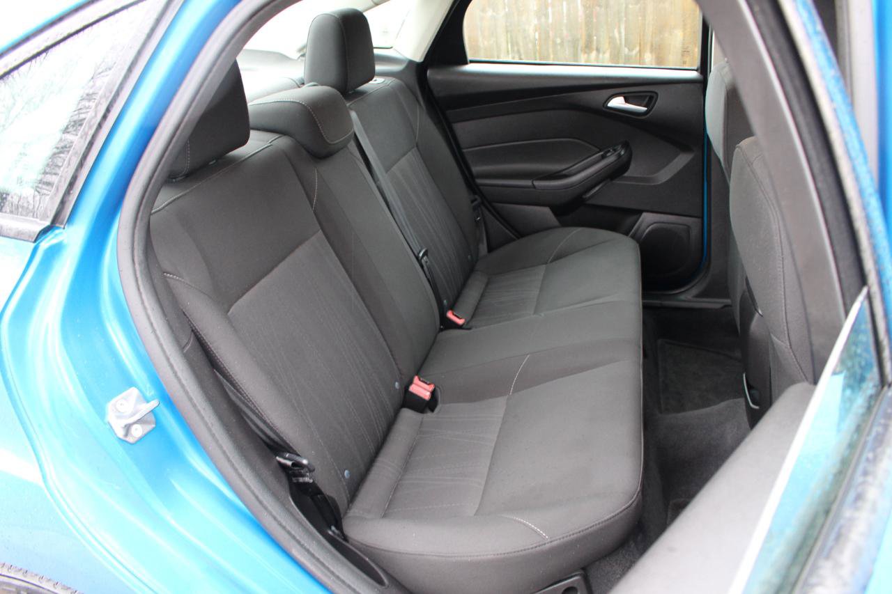 Used 2015 Ford Focus SE FWD image 34
