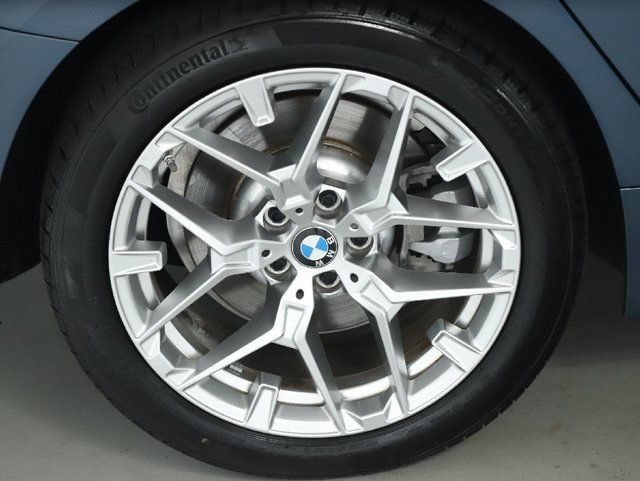 Used 2026 BMW 330i xDrive Sedan w/ Convenience Package AWD/4WD image 13