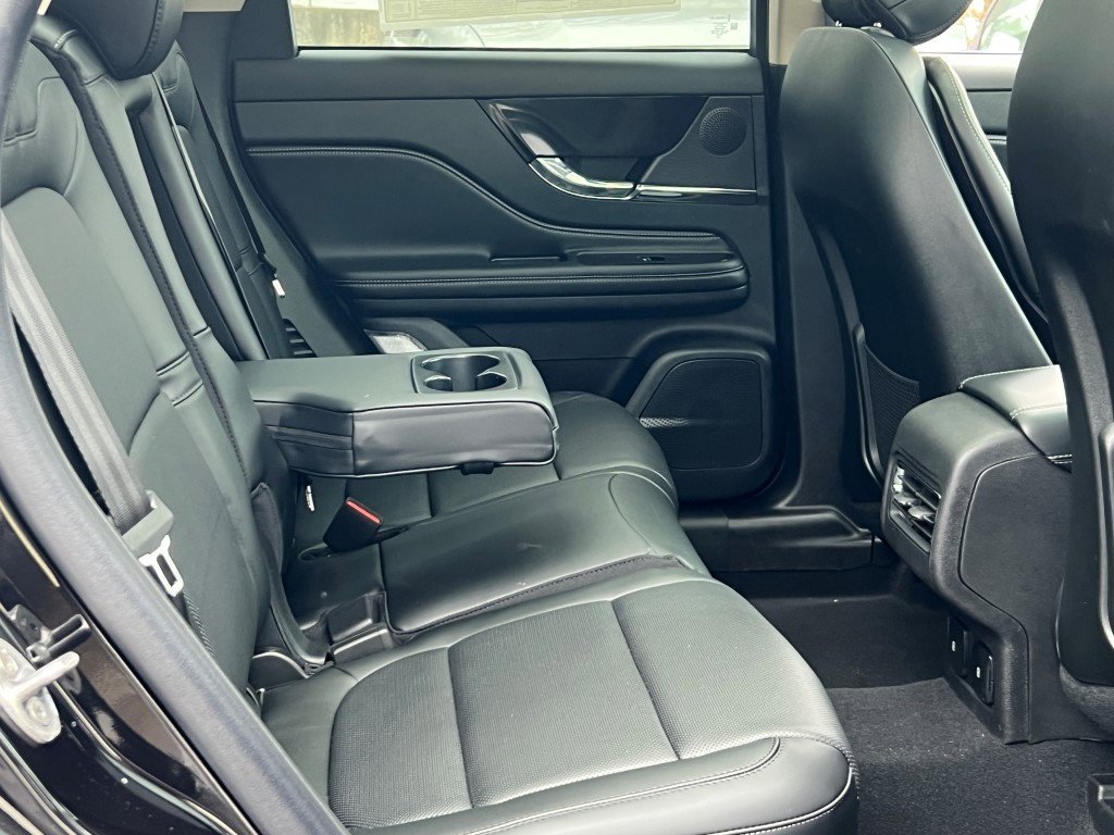 New 2026 Lincoln Corsair Reserve image 12