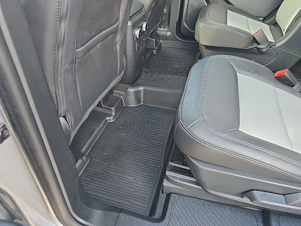 Used 2023 Ford Explorer XLT w/ Equipment Group 202A image 21