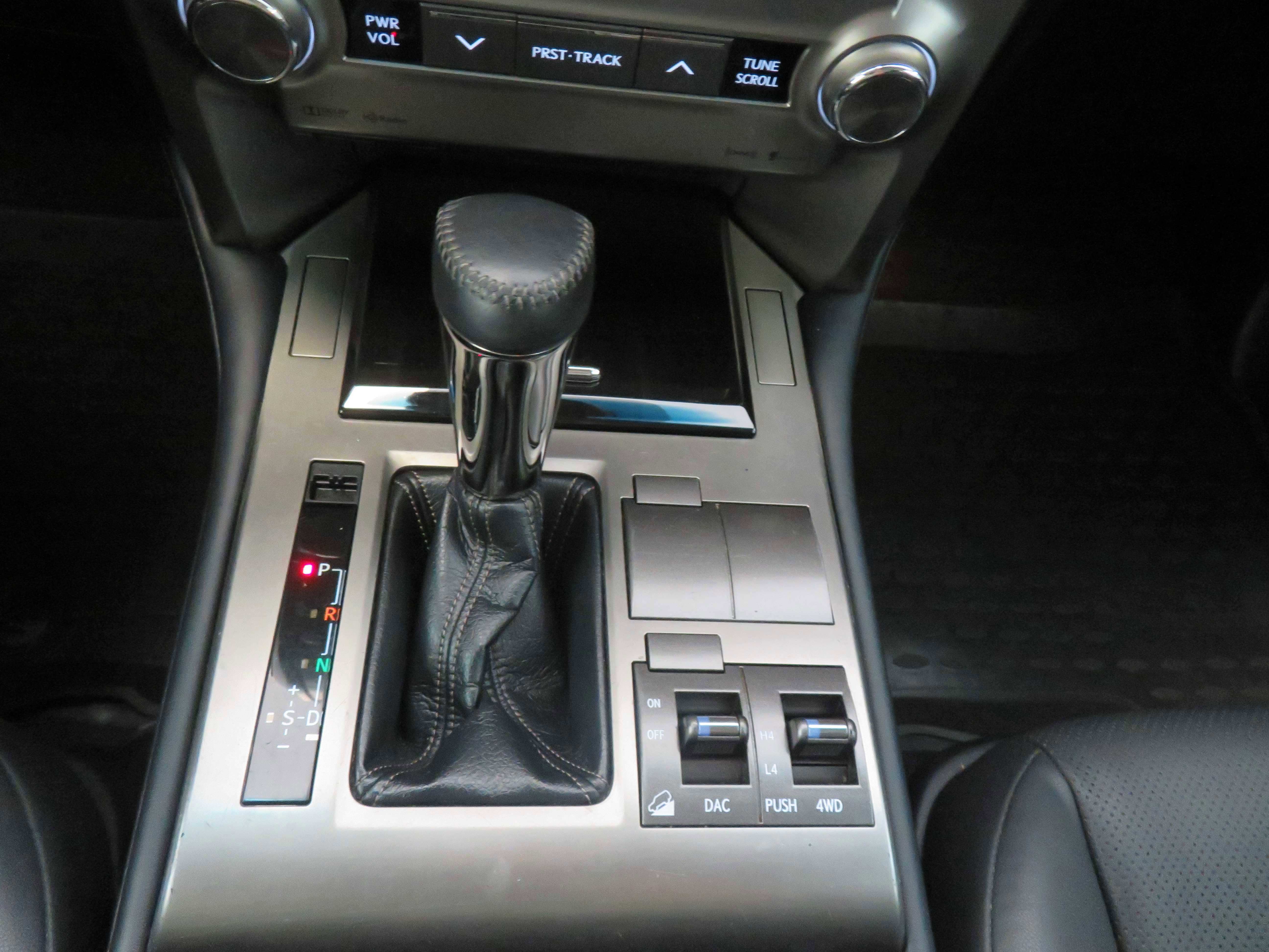 Used 2017 Lexus GX 460 w/ Navigation Package image 42