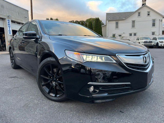 Used 2017 Acura TLX V6 SH-AWD w/ Advance Package image 2