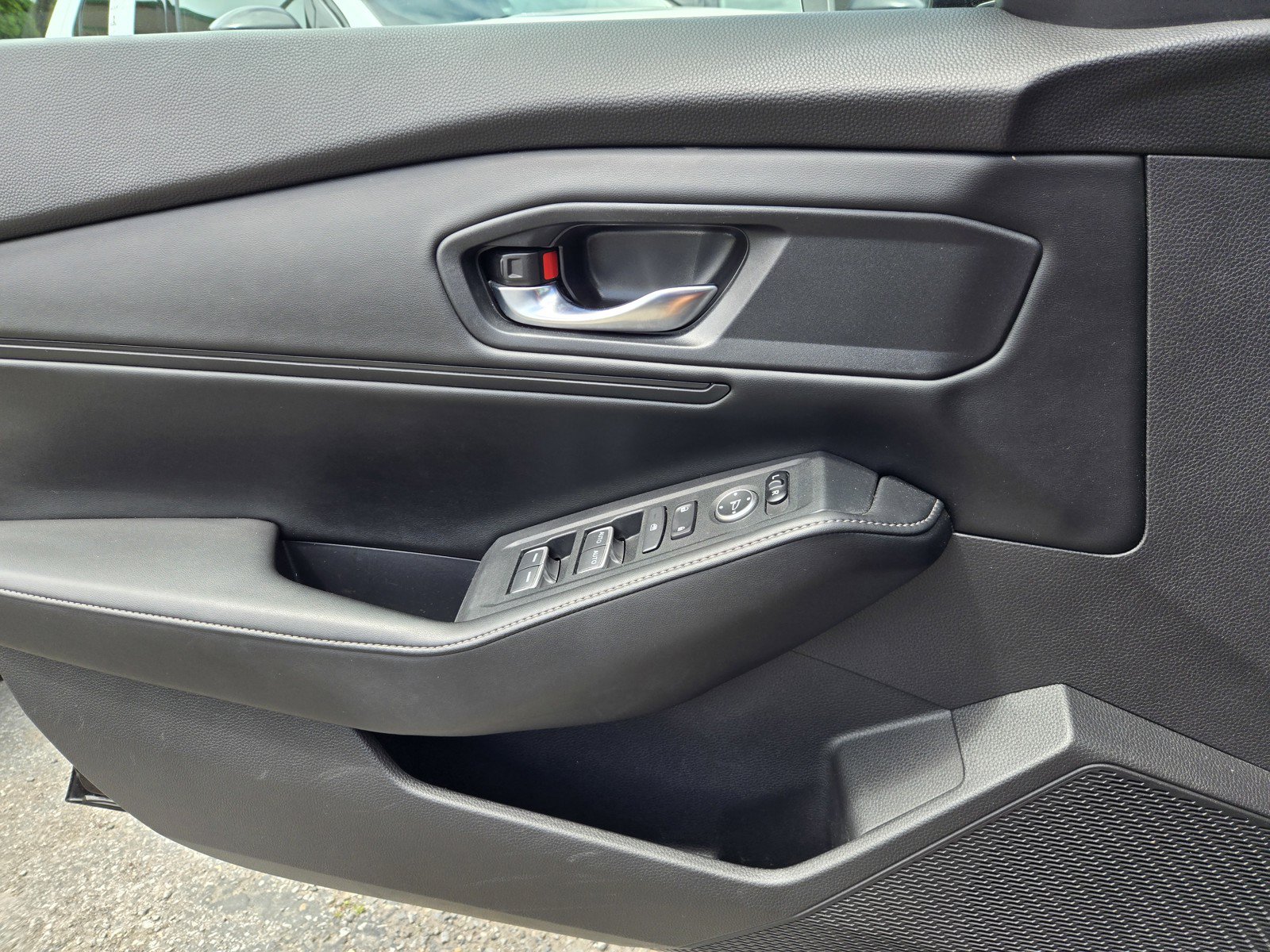 Used 2023 Honda Accord Sport image 26