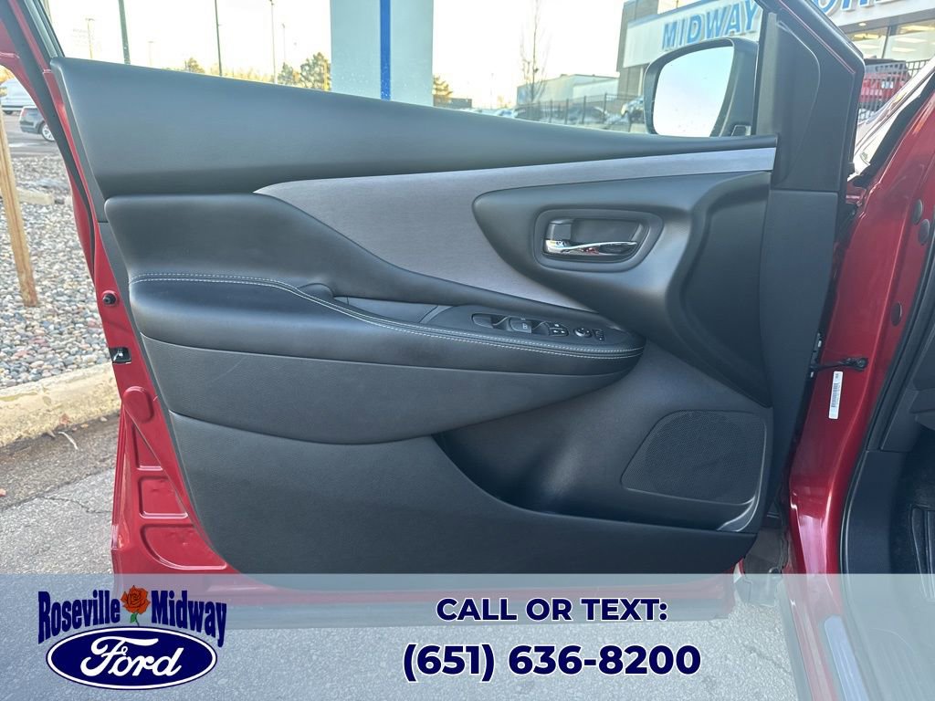 Used 2019 Nissan Murano S image 27