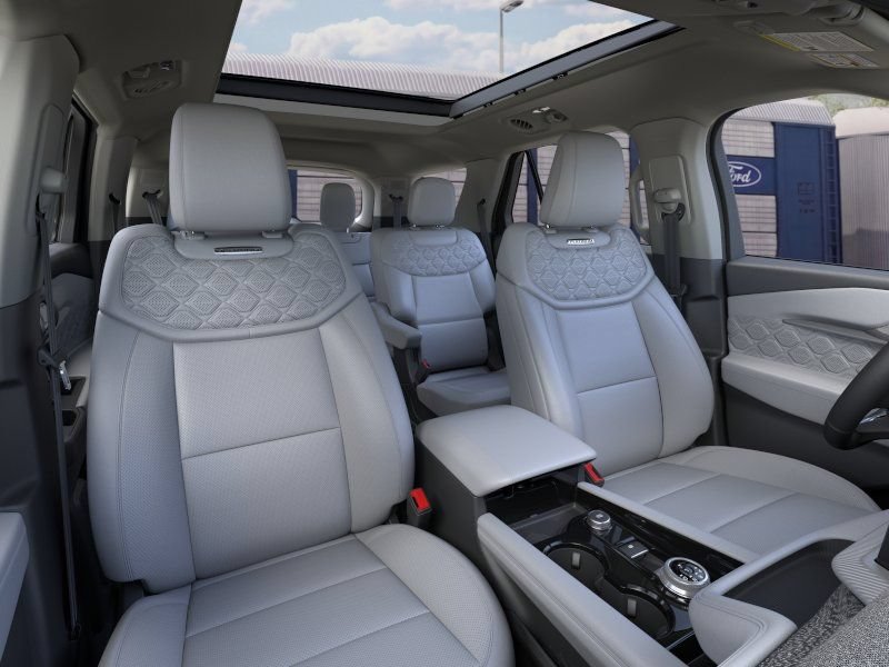 New 2026 Ford Explorer Platinum w/ LUX Leather Package AWD/4WD image 10