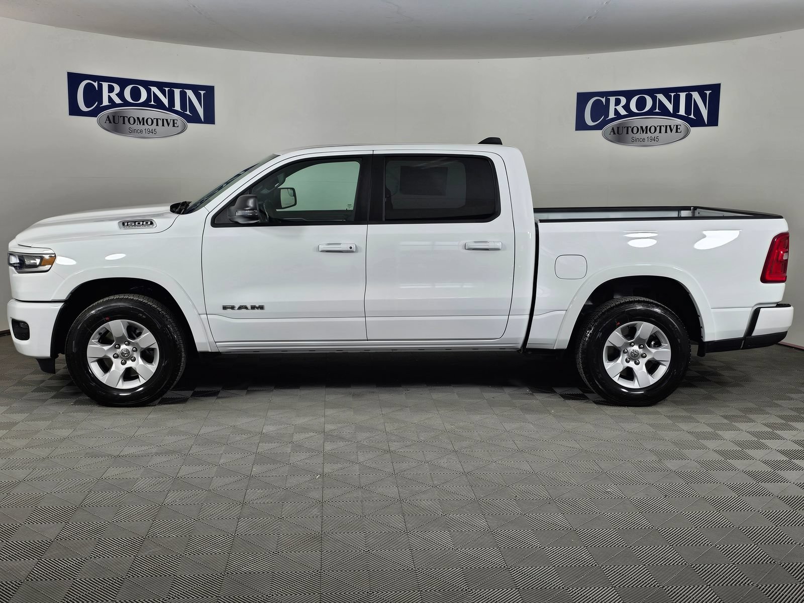 New 2026 RAM 1500 Big Horn AWD/4WD image 2