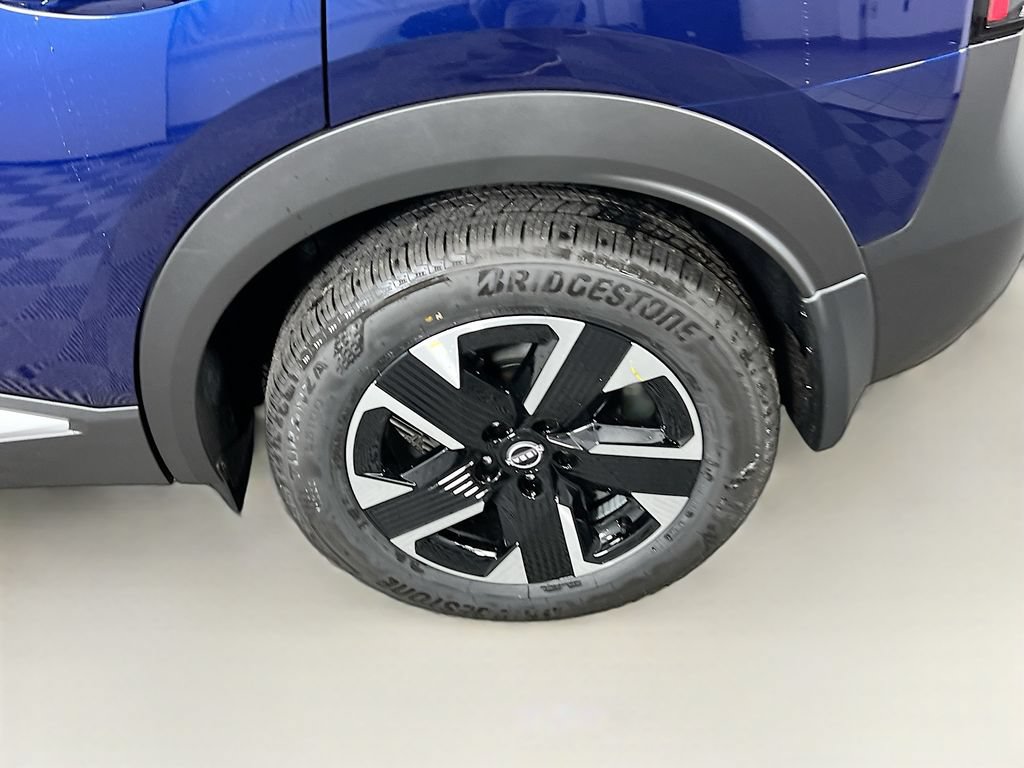 New 2026 Nissan Kicks SV w/ SV Premium Package AWD/4WD image 23