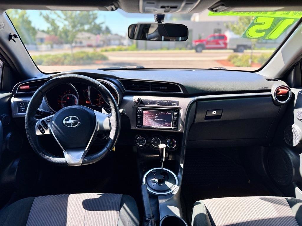 Used 2015 Scion tC FWD image 9