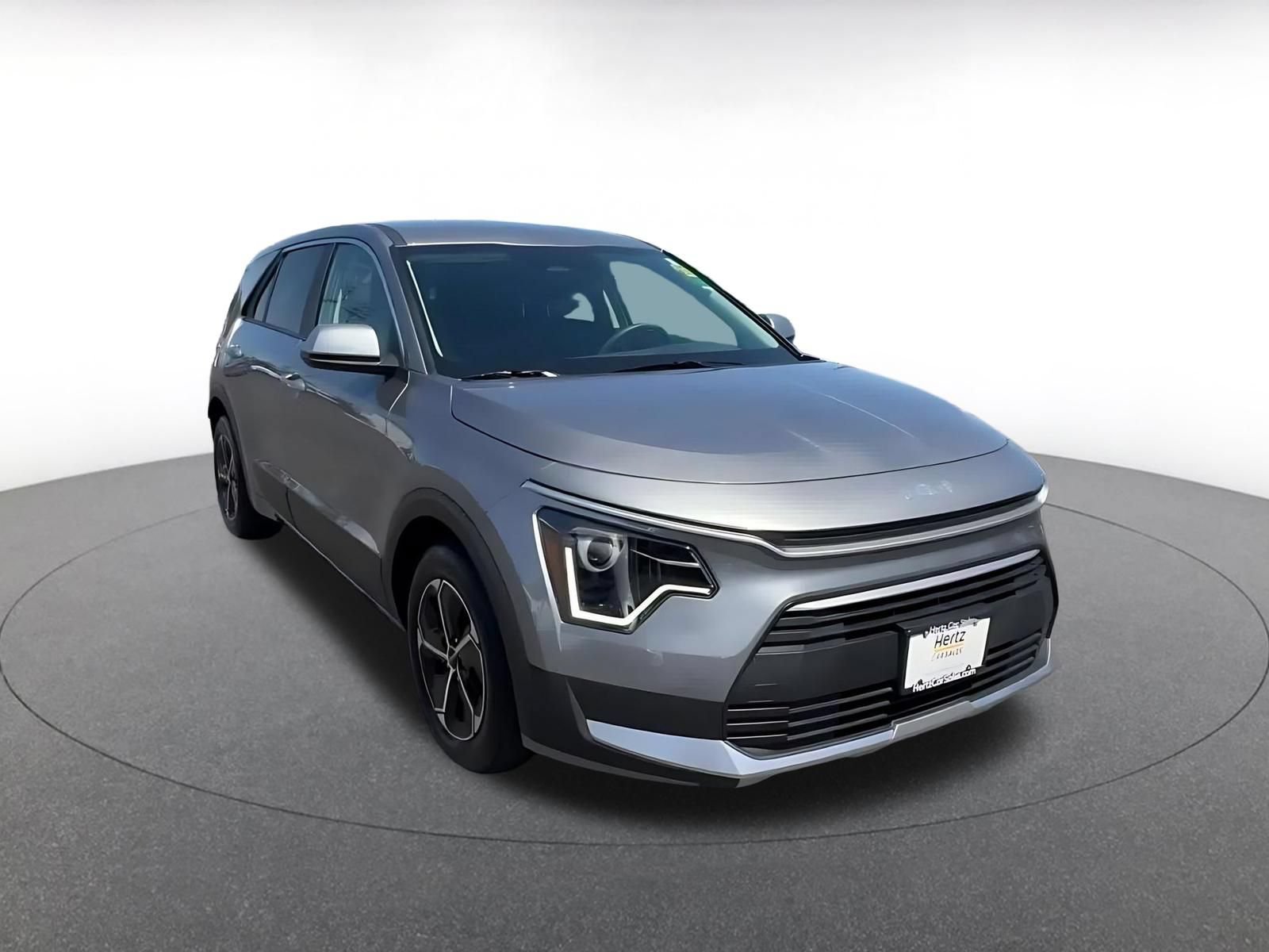 Used 2026 Kia Niro LX FWD image 3