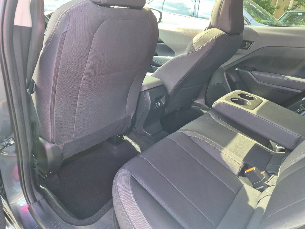 Used 2025 Subaru Crosstrek 2.5i Premium AWD/4WD image 25