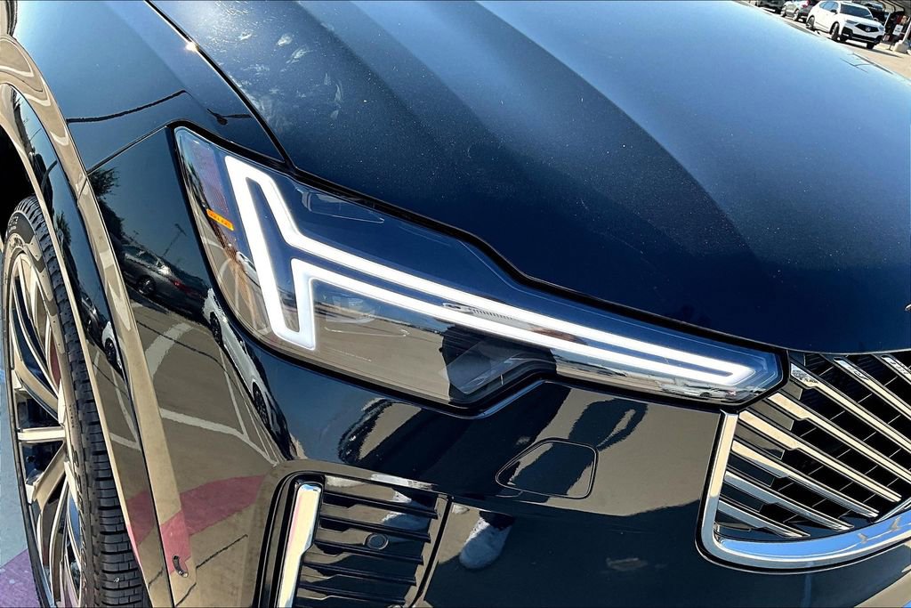 Certified 2025 Volvo XC90 B6 Plus image 39