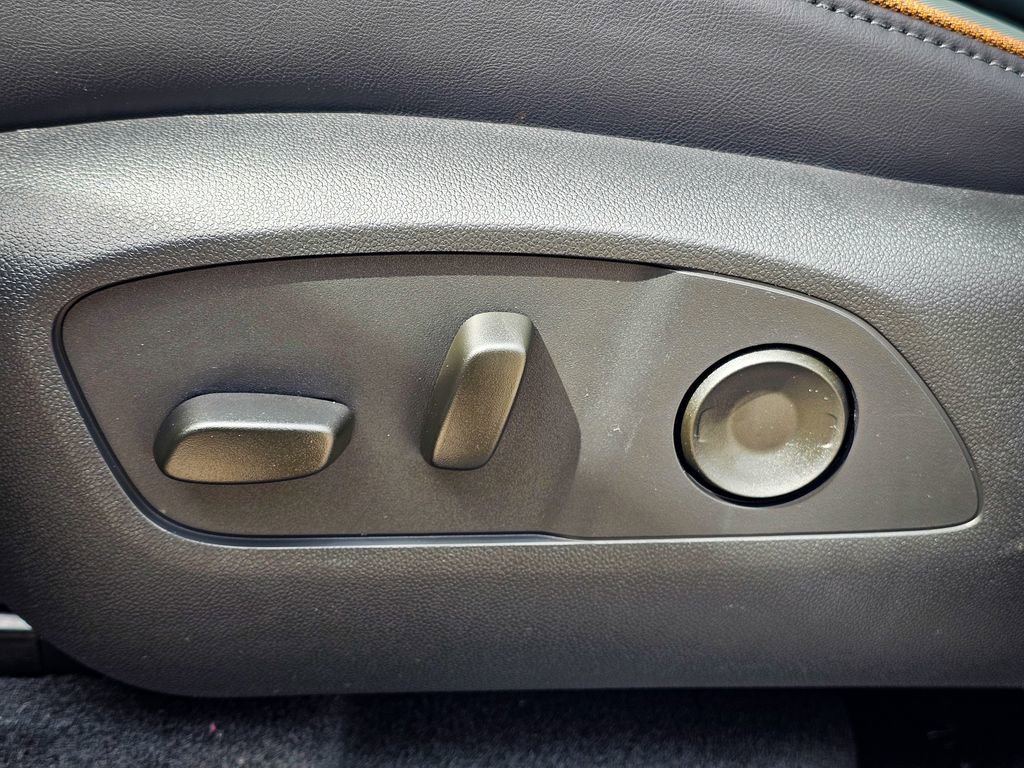 New 2026 GMC Acadia AT4 image 17