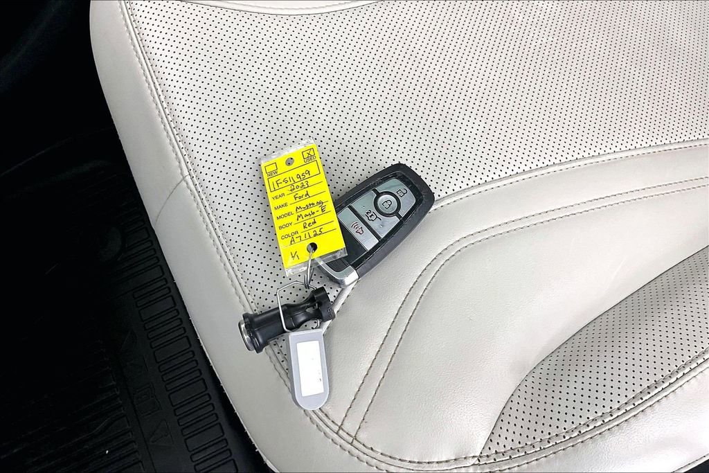 Used 2023 Ford Mustang Mach-E Premium image 11
