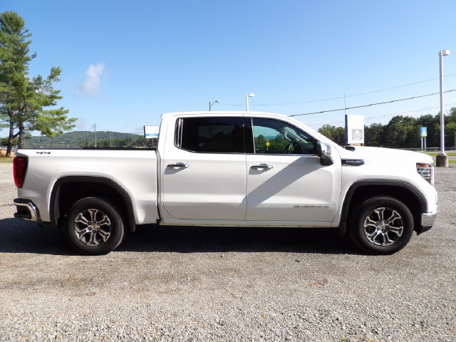 Used 2025 GMC Sierra 1500 SLT AWD/4WD image 6