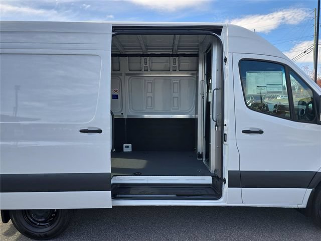 New 2026 Mercedes-Benz Sprinter 2500 image 3