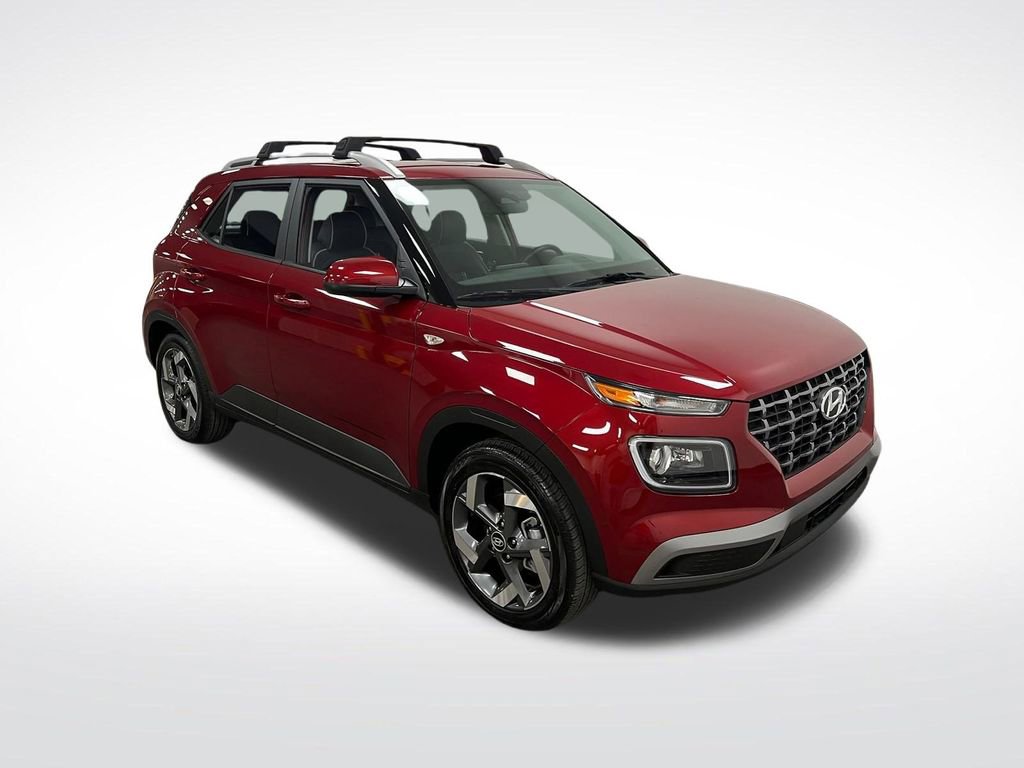 Used 2025 Hyundai Venue Limited image 1