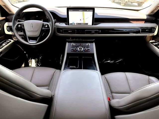 Used 2023 Lincoln Aviator Reserve w/ Elements Package Plus RWD image 31