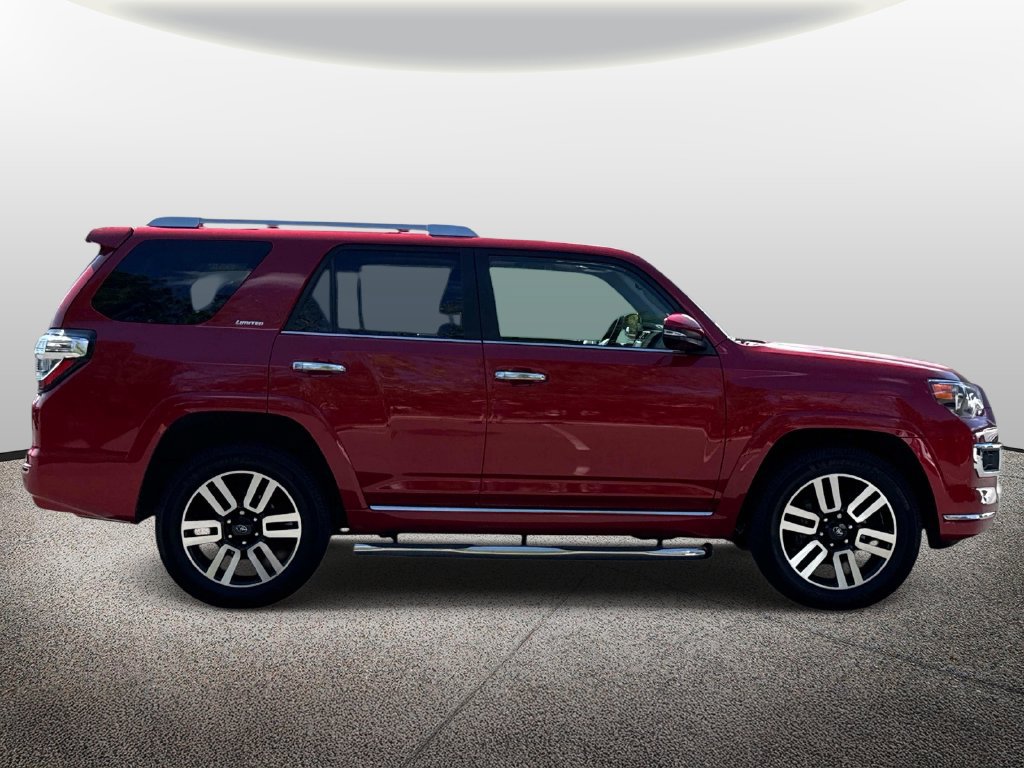 Used 2022 Toyota 4Runner Limited AWD/4WD image 2