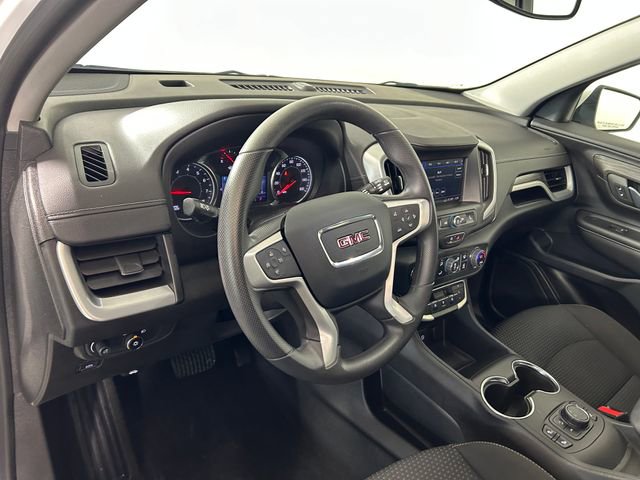 Used 2023 GMC Terrain SLE w/ Driver Convenience Package image 14