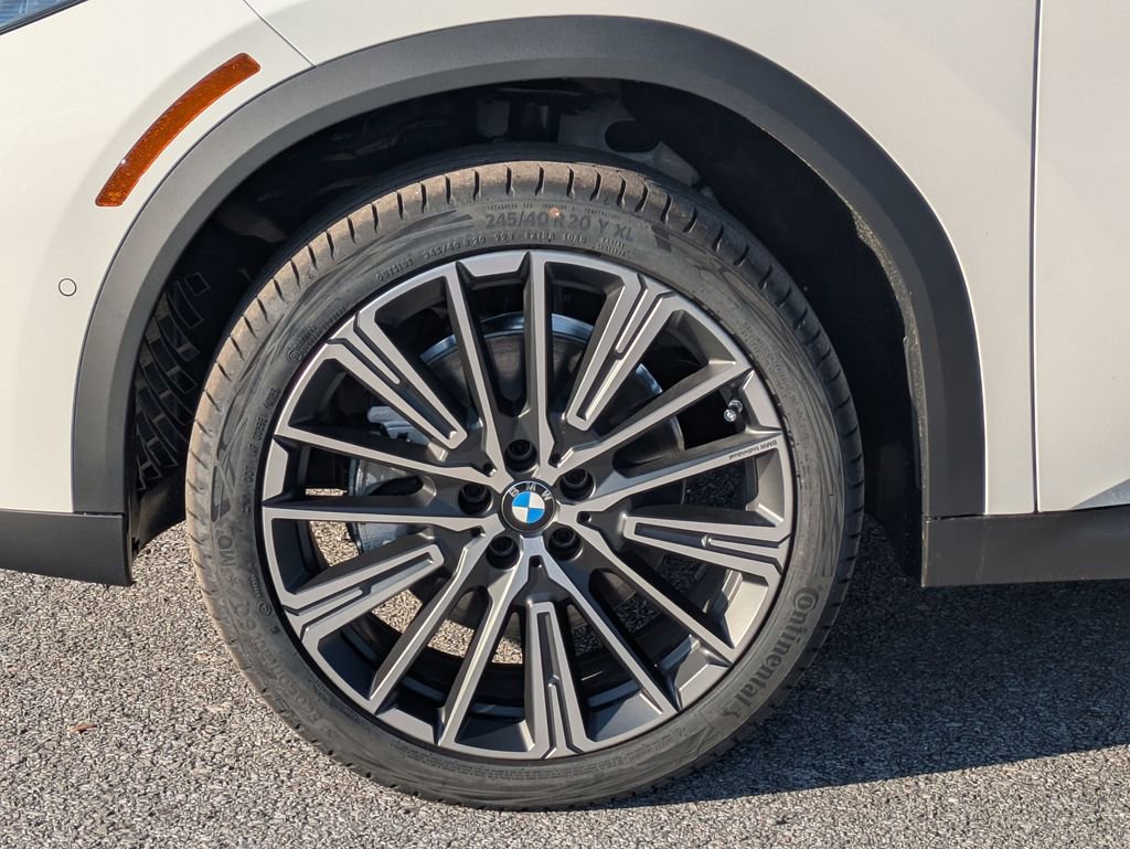 New 2026 BMW X2 xDrive28i AWD/4WD image 10