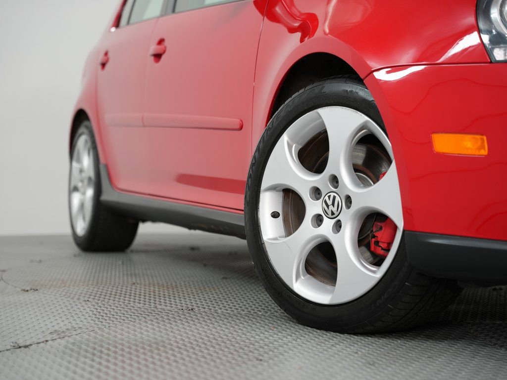 Used 2009 Volkswagen GTI 4-Door image 17