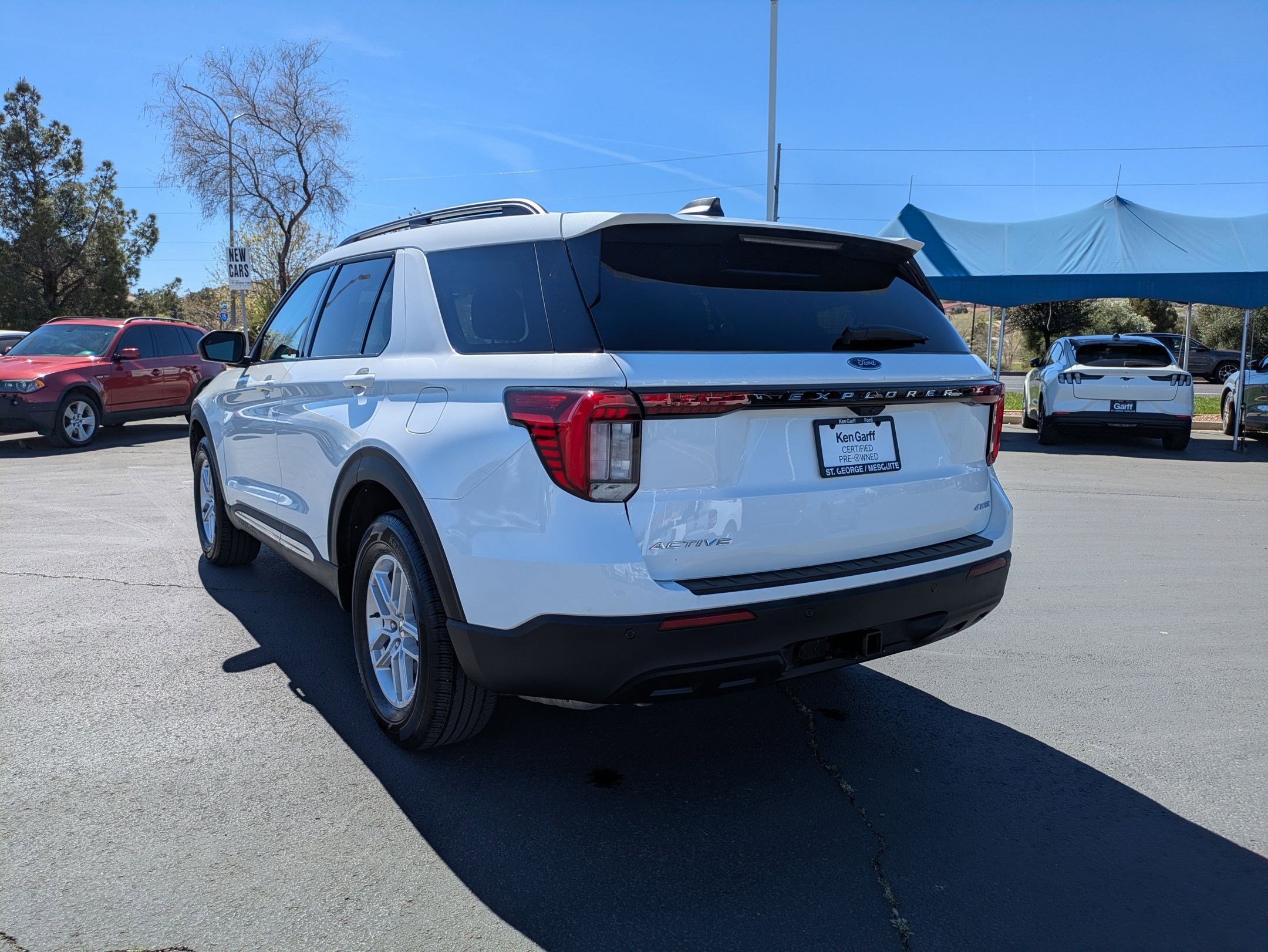 Used 2025 Ford Explorer Active image 5