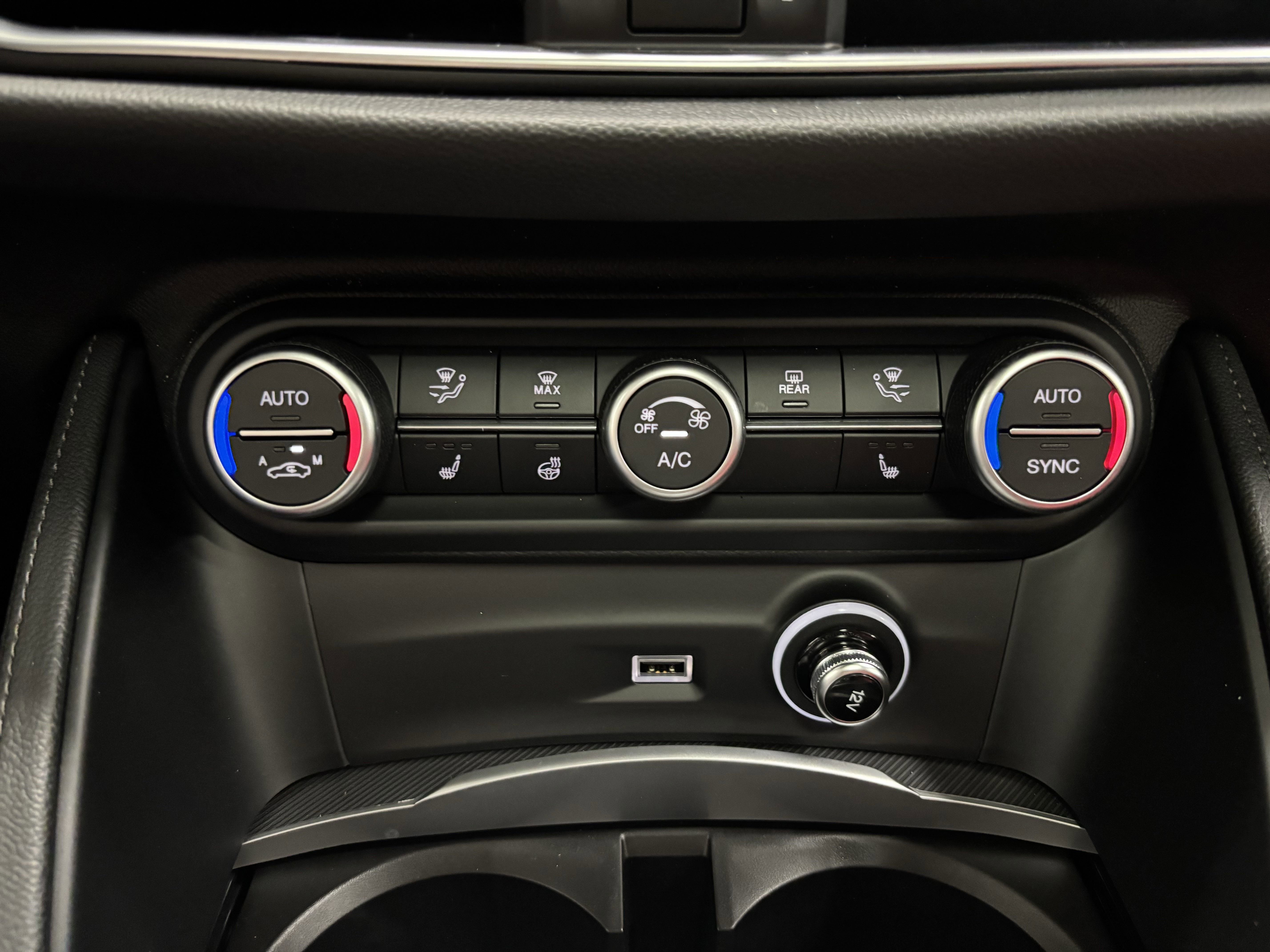 New 2025 Alfa Romeo Stelvio Sprint w/ Veloce Package image 13