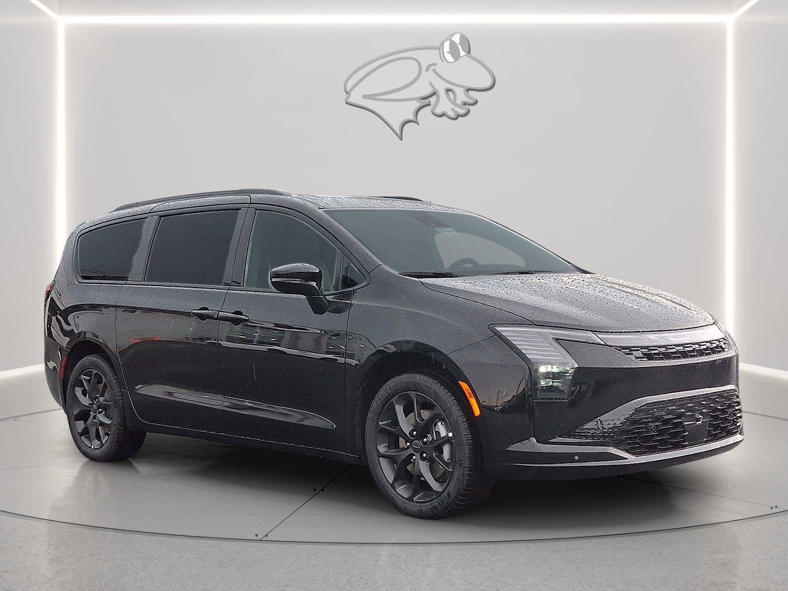 New 2027 Chrysler Pacifica Limited AWD/4WD image 4