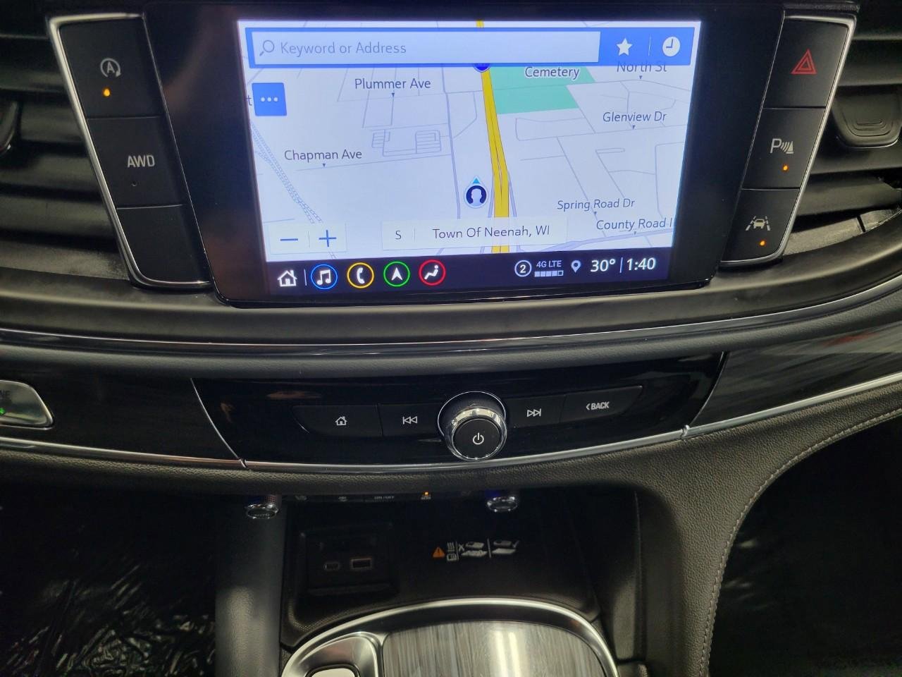 Used 2024 Buick Enclave Premium image 8