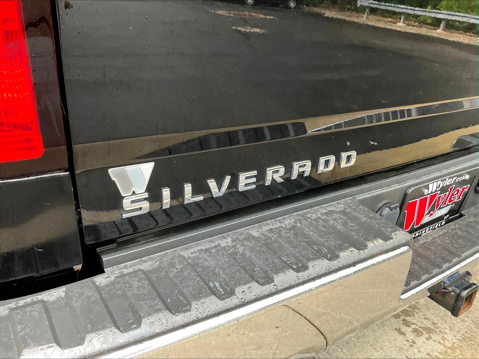 Used 2018 Chevrolet Silverado 1500 LT w/ All Star Edition AWD/4WD image 25