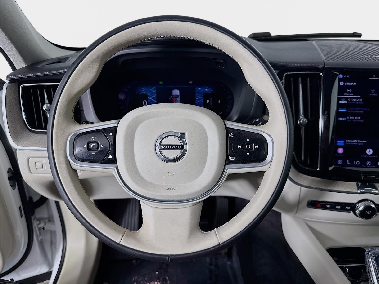 Used 2022 Volvo XC60 B5 Inscription w/ Advanced Package AWD/4WD image 13